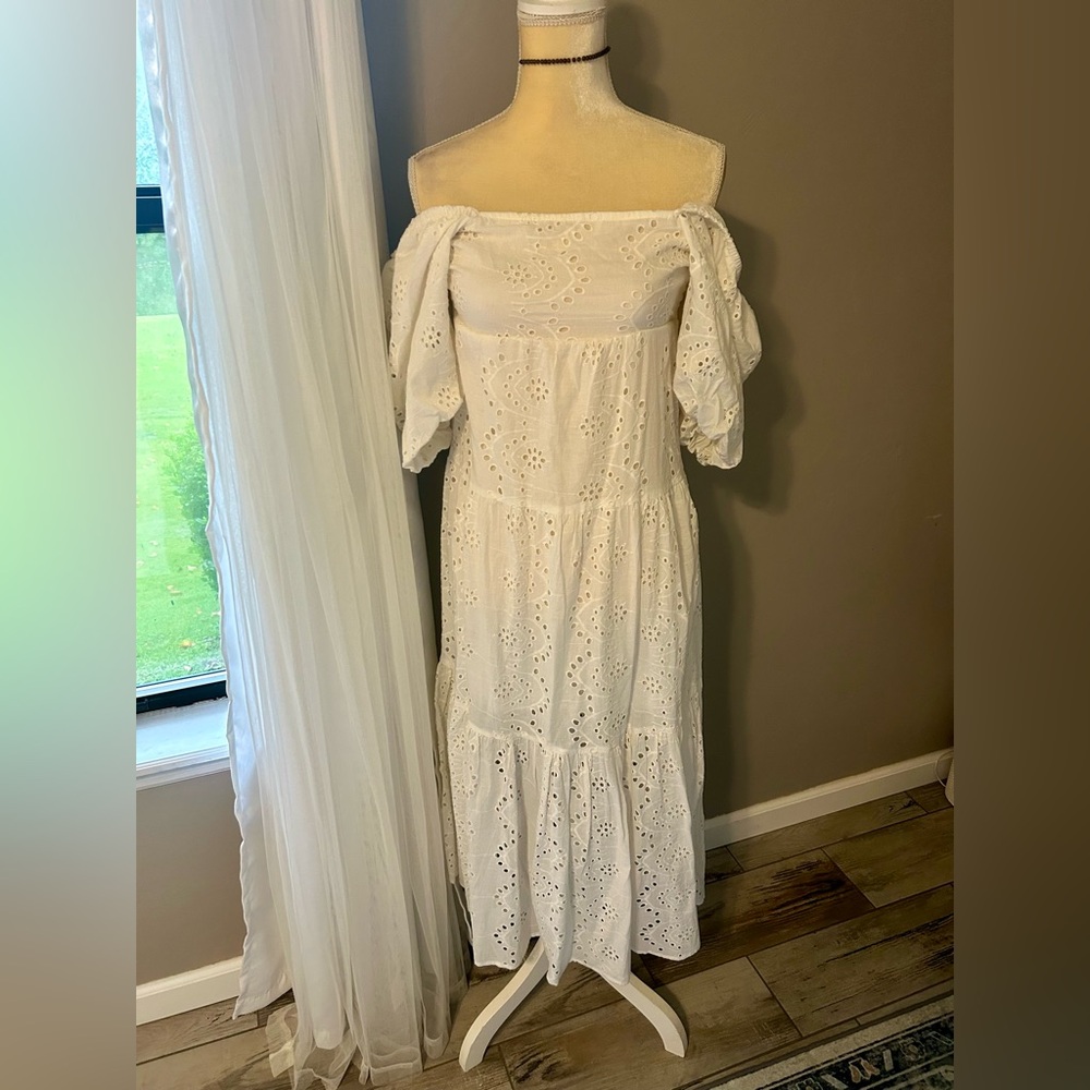 Women’s Off Sleeve White Dress